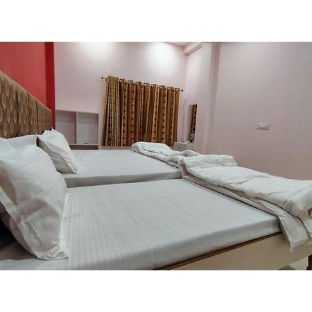 Shree Puram Hotel Varanasi Ngoại thất bức ảnh