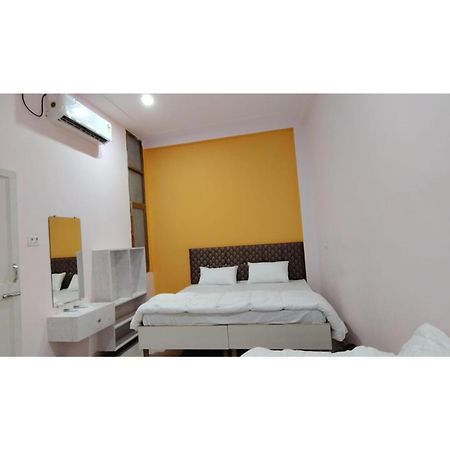 Shree Puram Hotel Varanasi Ngoại thất bức ảnh